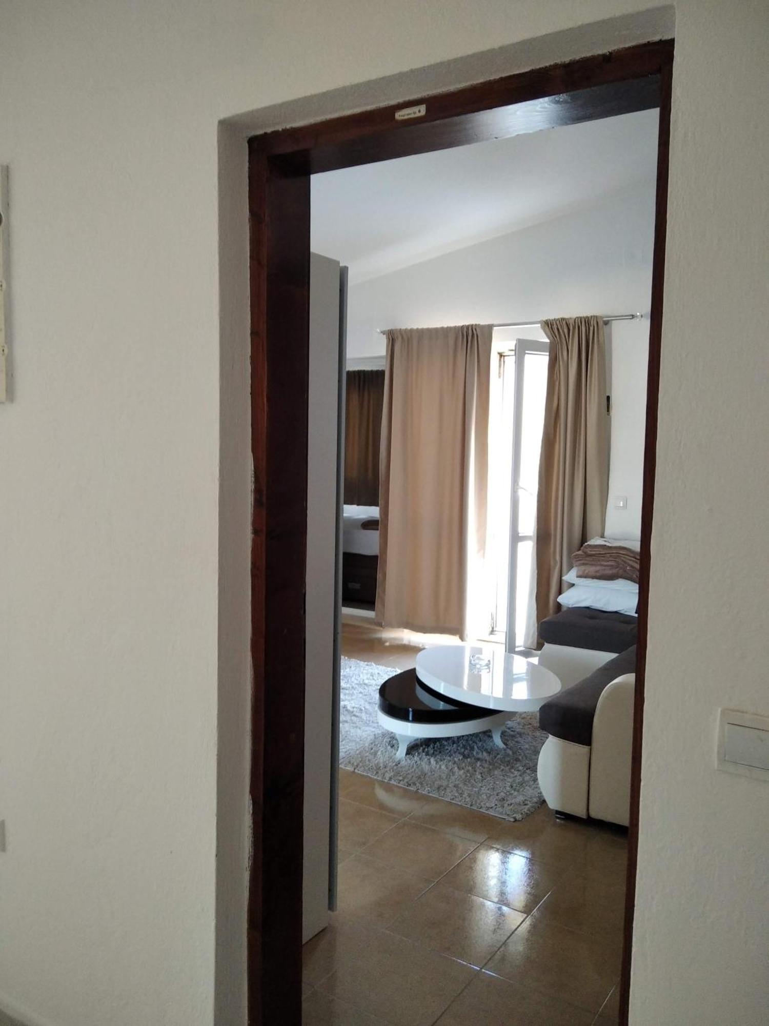Apartmani Lalo Jankovic ストモレ 部屋 写真
